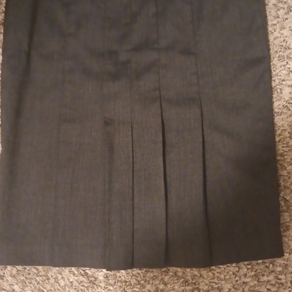 Elegant Women's Worthington Black Pencil Skirt W Fishtail Pleats (See Back) Sz 6
